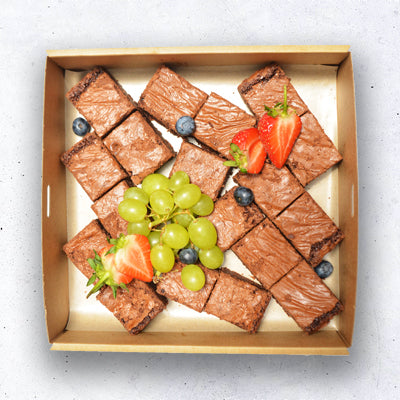 CM BROWNIE PLATTER (18 pieces)