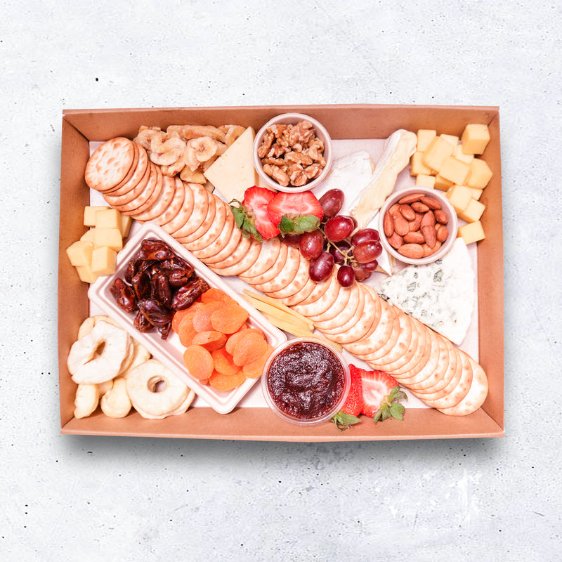 CM ARTISAN CHEESE PLATER (8-10 people)