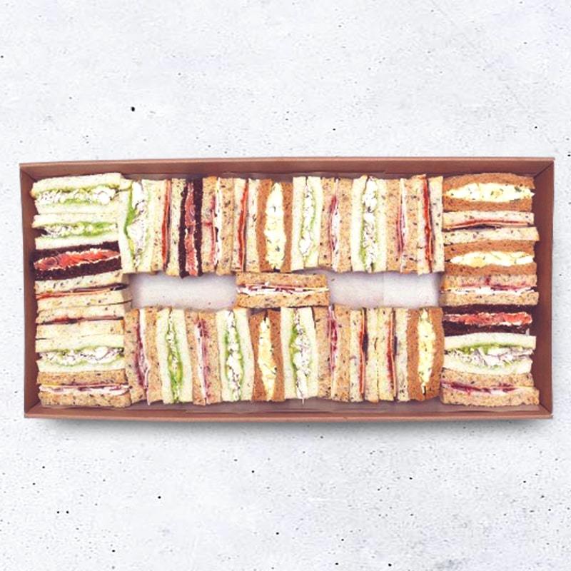 CM RIBBON SANDWICHES (36 pieces)