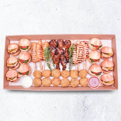 CM SHARE TABLE PLATTER (44 pieces)